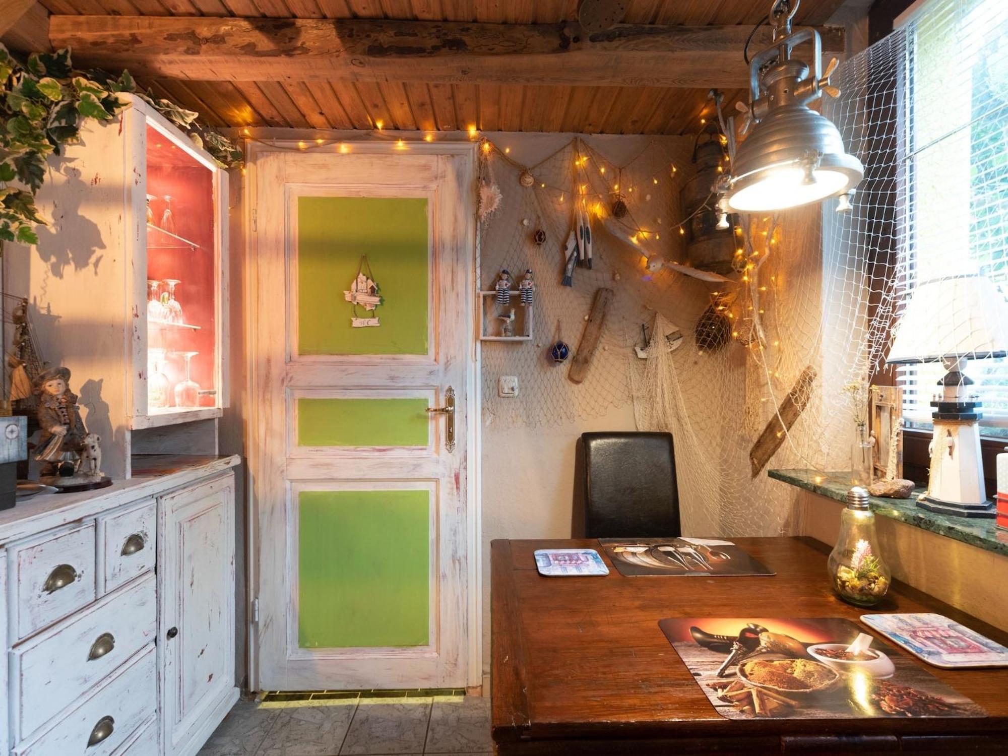 Comfortable Apartment In Wismar Mecklenburg With Fireplace Ngoại thất bức ảnh